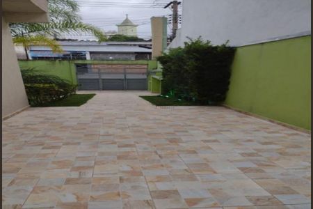 Casa à venda com 62m², 3 quartos e 2 vagas