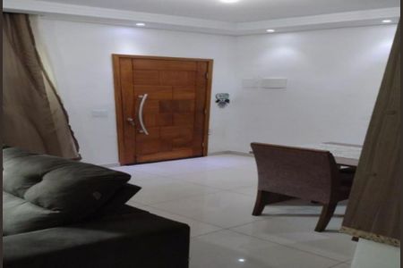 Casa à venda com 62m², 3 quartos e 2 vagas
