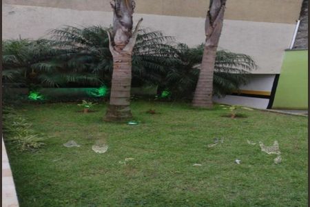 Casa à venda com 62m², 3 quartos e 2 vagas