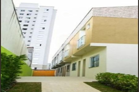 Casa à venda com 62m², 3 quartos e 2 vagas