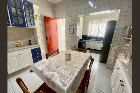 Casa à venda com 2 quartos, 97m² em Vila Talarico, São Paulo