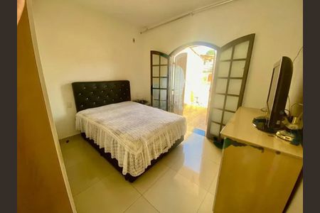 Casa à venda com 2 quartos, 97m² em Vila Talarico, São Paulo