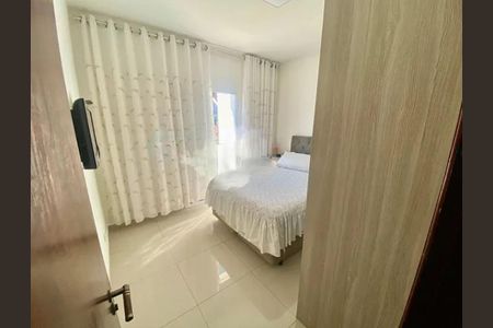 Casa à venda com 2 quartos, 97m² em Vila Talarico, São Paulo