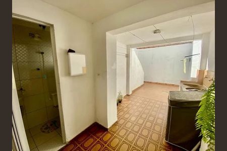 Casa à venda com 2 quartos, 97m² em Vila Talarico, São Paulo