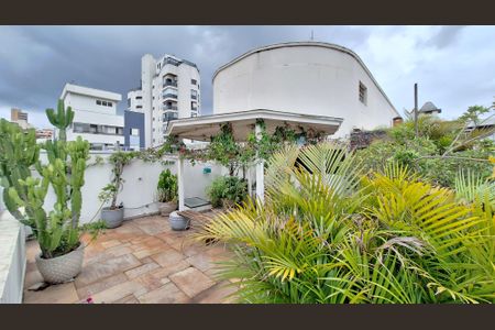 Apartamento à venda com 250m², 4 quartos e 3 vagasCobertura