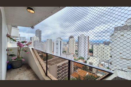 Apartamento à venda com 250m², 4 quartos e 3 vagasVaranda