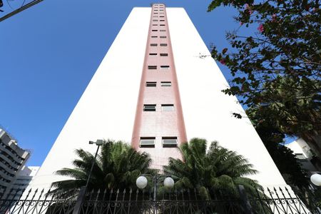 Apartamento à venda com 250m², 4 quartos e 3 vagasFachada