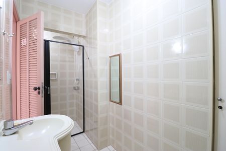 Apartamento à venda com 250m², 4 quartos e 3 vagasBanheiro Social 2