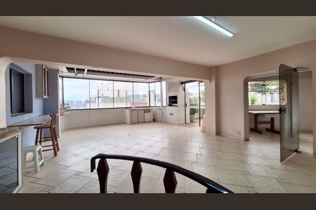 Apartamento à venda com 250m², 4 quartos e 3 vagasCobertura