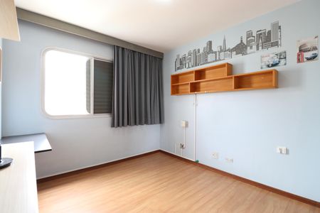Apartamento à venda com 250m², 4 quartos e 3 vagasQuarto 2