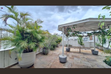 Apartamento à venda com 250m², 4 quartos e 3 vagasCobertura