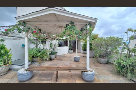 Apartamento à venda com 250m², 4 quartos e 3 vagasCobertura