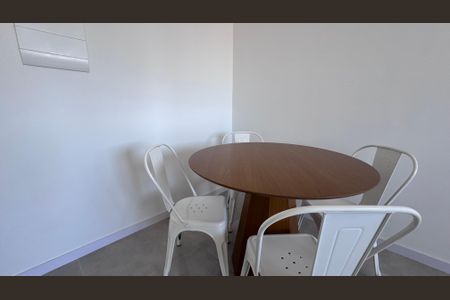 Apartamento para alugar com 42m², 2 quartos e 1 vagaSala