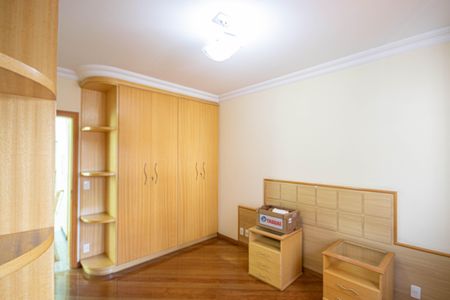 Casa para alugar com 495m², 4 quartos e 6 vagasSuíte 2