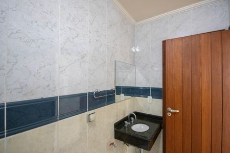 Casa para alugar com 495m², 4 quartos e 6 vagasBanheiro de Serviço 2