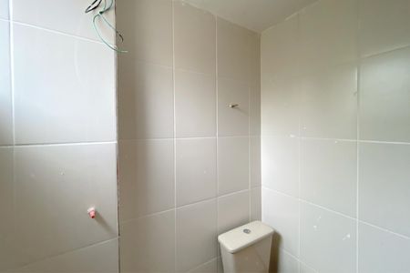 Apartamento à venda com 54m², 2 quartos e 1 vaga Apartamento à venda com 54m², 2 quartos e 1 vagaBanheiro da Suíte