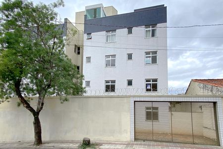 Apartamento à venda com 54m², 2 quartos e 1 vaga Apartamento à venda com 54m², 2 quartos e 1 vagaFachada