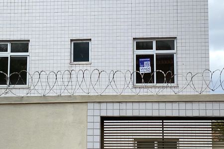 Apartamento à venda com 54m², 2 quartos e 1 vaga Apartamento à venda com 54m², 2 quartos e 1 vagaPlaca