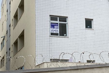 Apartamento à venda com 54m², 2 quartos e 1 vagaPlaca instalada