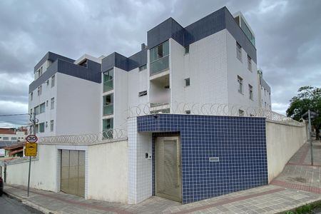Apartamento à venda com 54m², 2 quartos e 1 vagaFachada