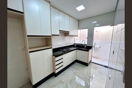 Casa para alugar com 55m², 2 quartos e sem vaga Casa para alugar com 55m², 2 quartos e sem vagaCozinha