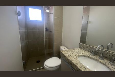 Apartamento para alugar com 65m², 2 quartos e 2 vagasBanheiro da Suíte