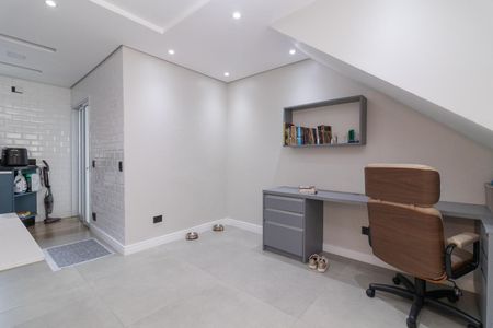 Casa de condomínio à venda com 90m², 3 quartos e 2 vagasEscritório