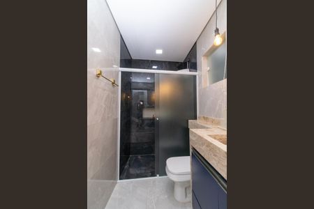 Casa de condomínio à venda com 90m², 3 quartos e 2 vagasBanheiro Social 2