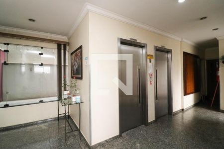 Apartamento à venda com 60m², 3 quartos e 1 vaga Apartamento à venda com 60m², 3 quartos e 1 vagaHall social