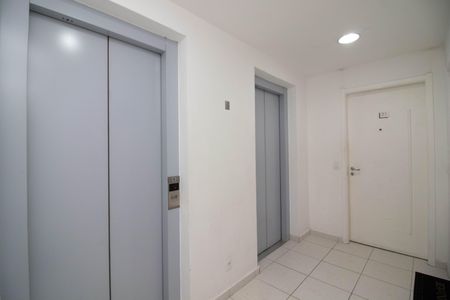 Apartamento à venda com 60m², 3 quartos e 1 vaga Apartamento à venda com 60m², 3 quartos e 1 vagaHall de entrada