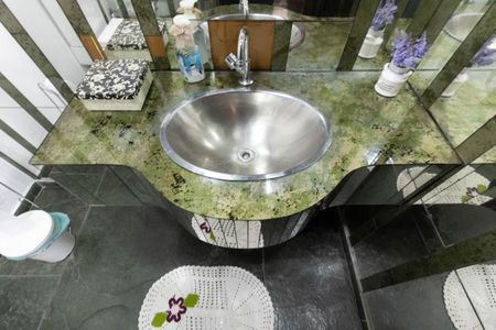 Casa à venda com 403m², 5 quartos e 6 vagasLavabo