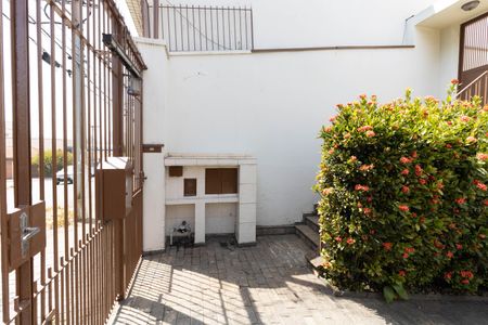 Casa à venda com 403m², 5 quartos e 6 vagasAcesso para o Corredor Lateral 