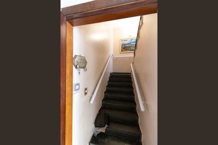 Casa à venda com 403m², 5 quartos e 6 vagasAcesso para a Área Interna 