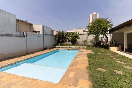 Casa à venda com 403m², 5 quartos e 6 vagasQuintal 