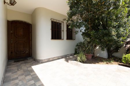 Casa à venda com 403m², 5 quartos e 6 vagasEntrada 