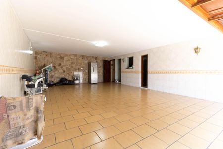 Casa à venda com 403m², 5 quartos e 6 vagasGaragem 