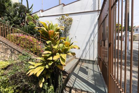 Casa à venda com 403m², 5 quartos e 6 vagasEntrada 