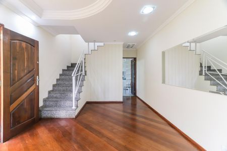 Sala de casa para alugar com 4 quartos, 125m² em Vila Gomes, São Paulo