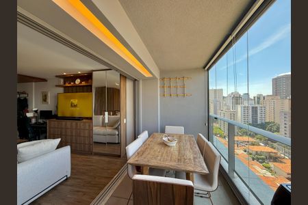 Studio à venda com 43m², 1 quarto e 1 vaga Studio à venda com 43m², 1 quarto e 1 vagaVaranda