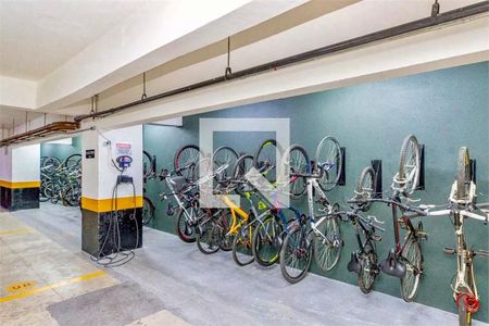 Studio à venda com 43m², 1 quarto e 1 vaga Studio à venda com 43m², 1 quarto e 1 vagaÁrea comum