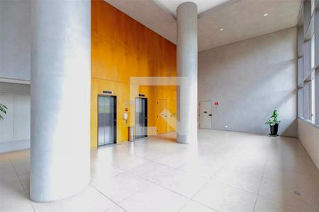 Studio à venda com 43m², 1 quarto e 1 vaga Studio à venda com 43m², 1 quarto e 1 vagaHall Social Bloco