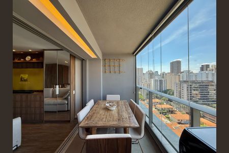 Studio à venda com 43m², 1 quarto e 1 vaga Studio à venda com 43m², 1 quarto e 1 vagaVaranda