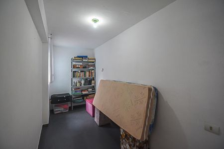 Casa à venda com 100m², 4 quartos e 2 vagas Casa à venda com 100m², 4 quartos e 2 vagasCloset do Quarto 3