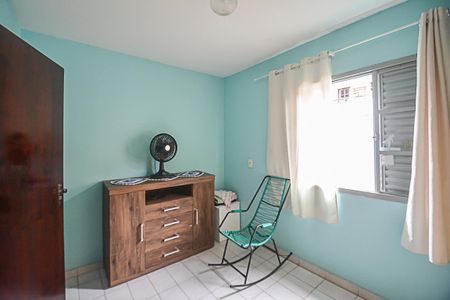 Casa à venda com 100m², 4 quartos e 2 vagas Casa à venda com 100m², 4 quartos e 2 vagasQuarto 2