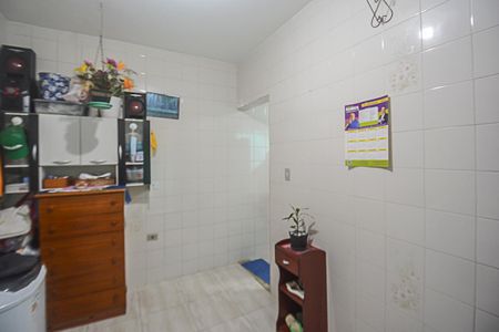 Casa à venda com 100m², 4 quartos e 2 vagas Casa à venda com 100m², 4 quartos e 2 vagasÁrea de Serviço