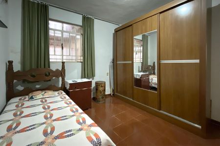 Casa à venda com 124m², 3 quartos e 2 vagasQuarto 2