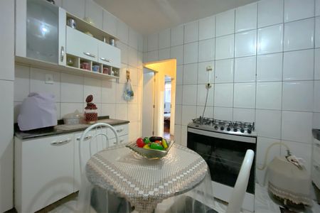 Casa à venda com 124m², 3 quartos e 2 vagasCozinha