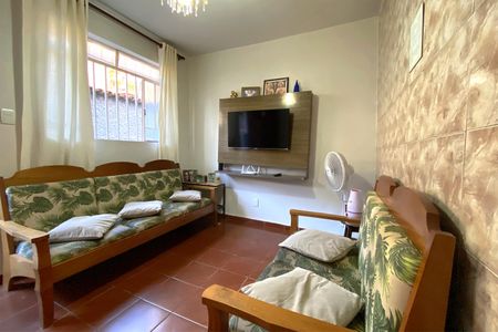 Sala de casa à venda com 3 quartos, 124m² em Santa Efigênia, Belo Horizonte