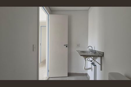 Apartamento à venda com 68m², 2 quartos e 1 vagaBanheiro da suíte