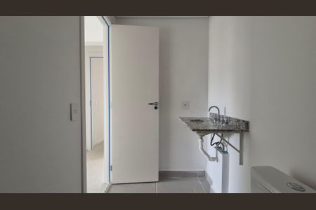 Apartamento à venda com 68m², 2 quartos e 1 vagaBanheiro da suíte